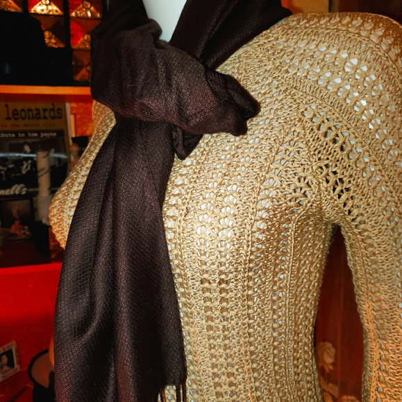 🤎 Elegant Rich Brown Shawl Blanket Scarf Wrap 🤎 - Picture 2 of 7